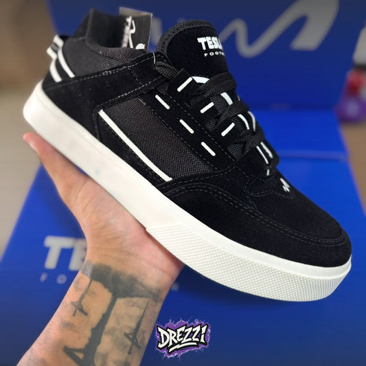 Tênis Tesla Footwear
