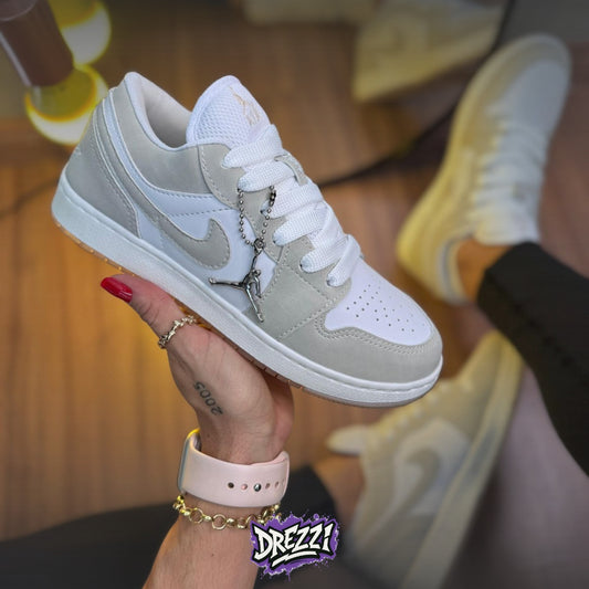 Air Jordan Low